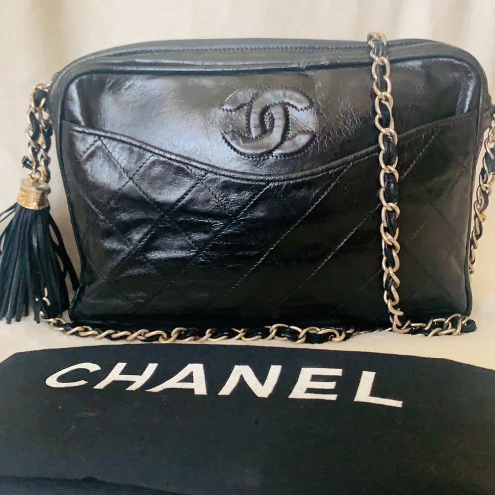 CHANEL Vintage Timeless CC Camera Lambskin Leather Shoulder Bag / Crossbody